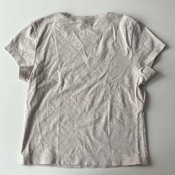 Uniqlo Mini T-Shirt - Picture 3 of 4